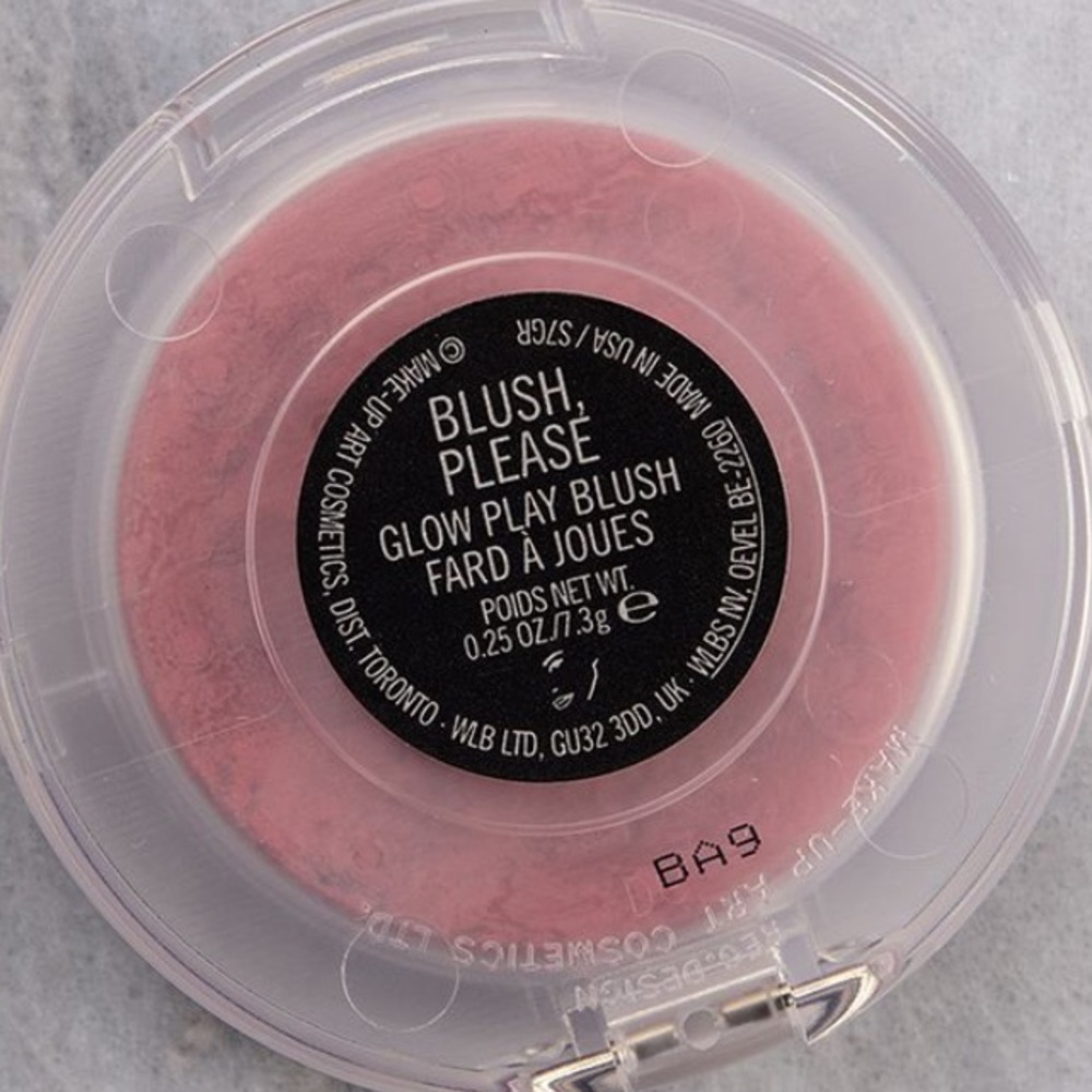 Mac Cosmetics Glow Play Bouncy Cream Blush in Blush Please BNIB - Picture 11 of 16
